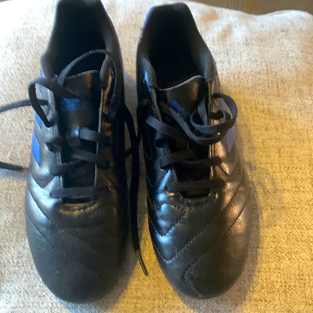 Adidas Soccer outdoor 5Y